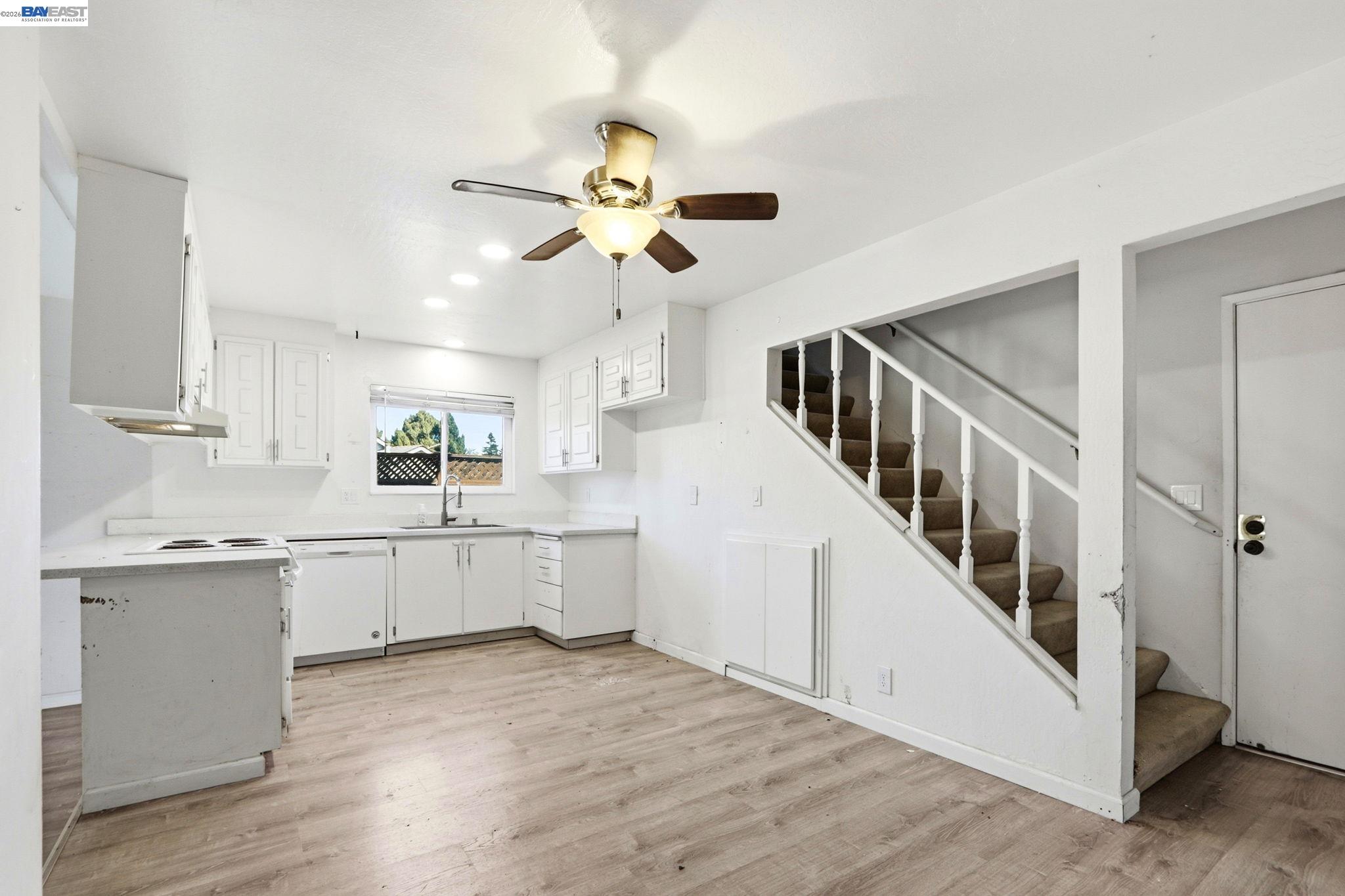 34390 Thornhill Ct.