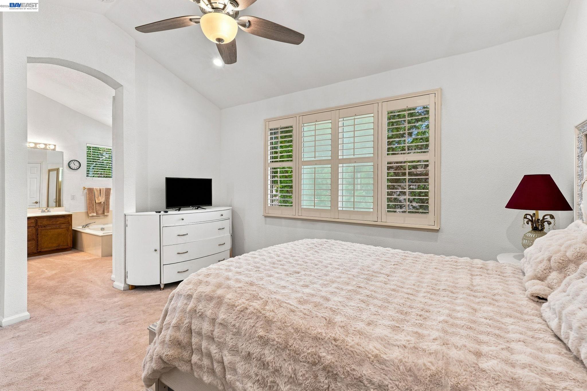2833 Clover Hill Ct