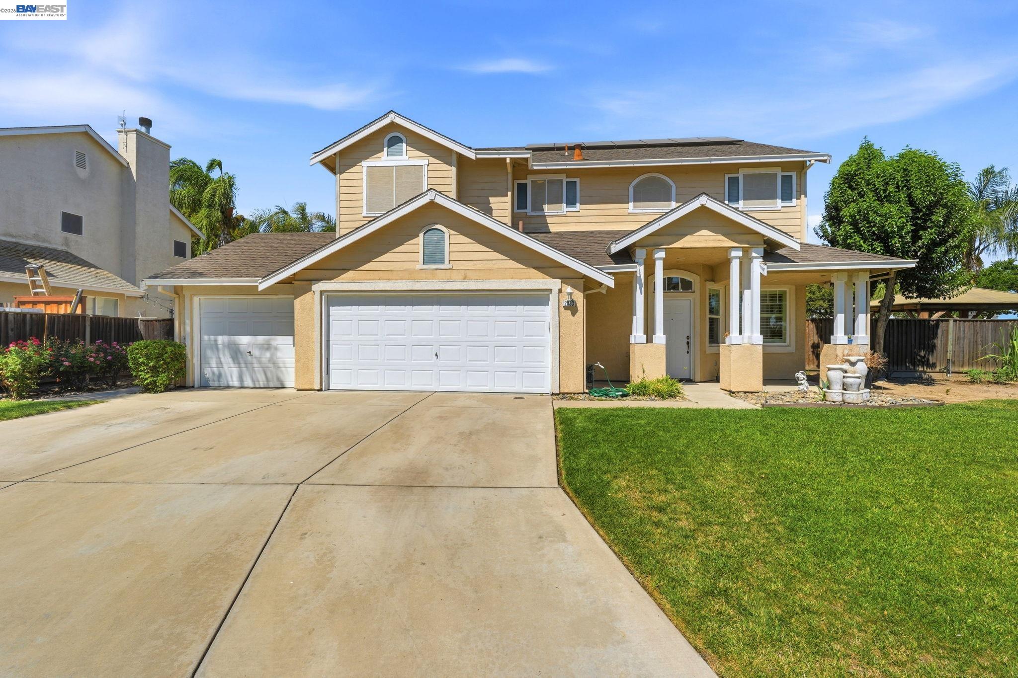 2833 Clover Hill Ct