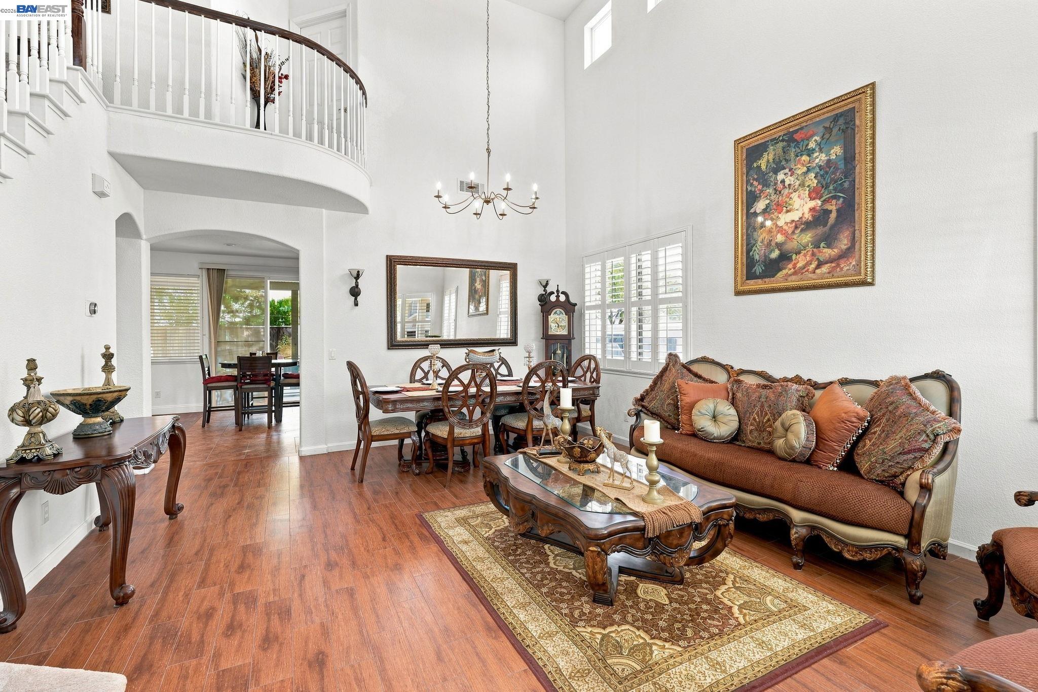 2833 Clover Hill Ct
