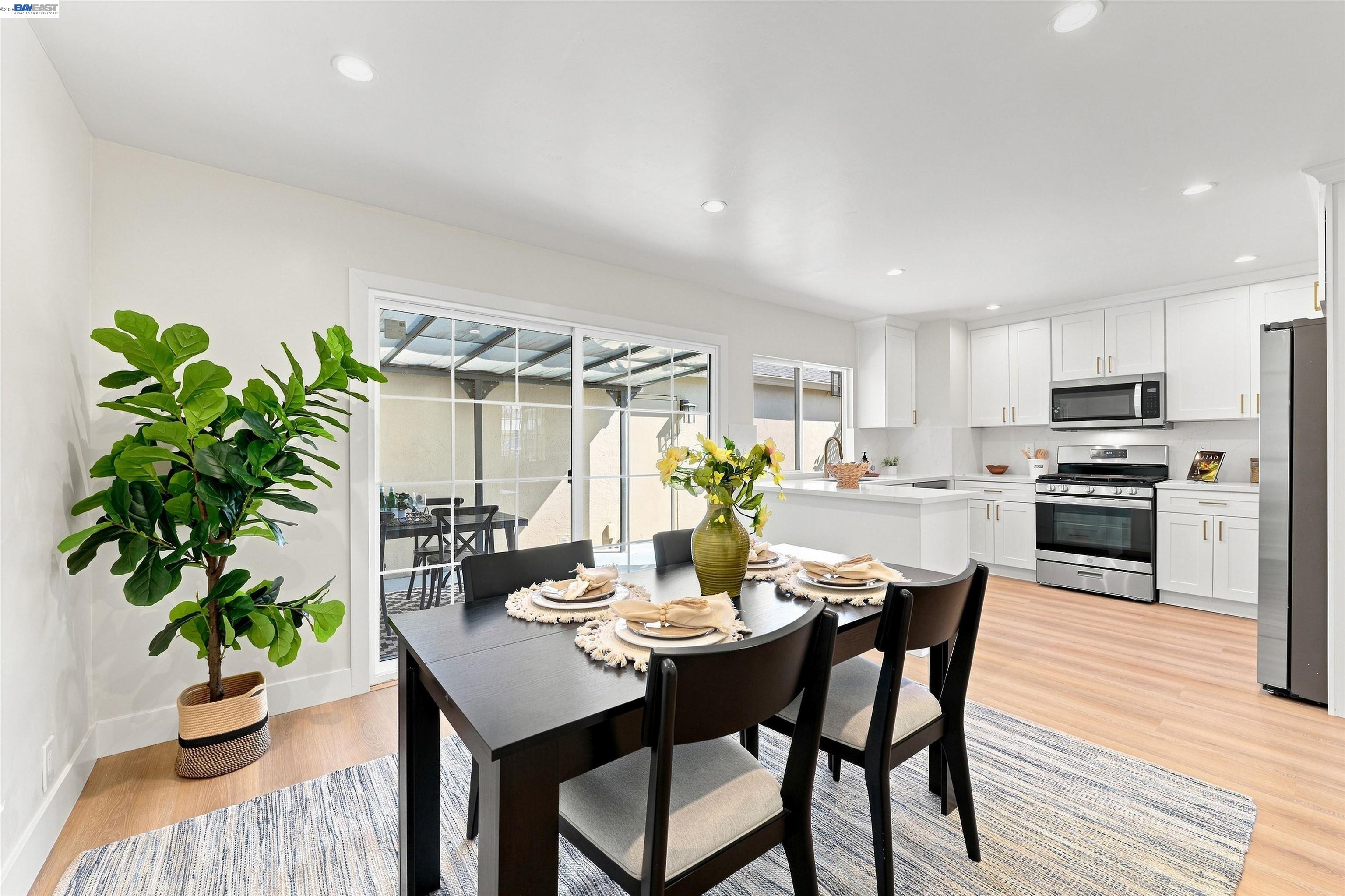 4270 Solar Cir