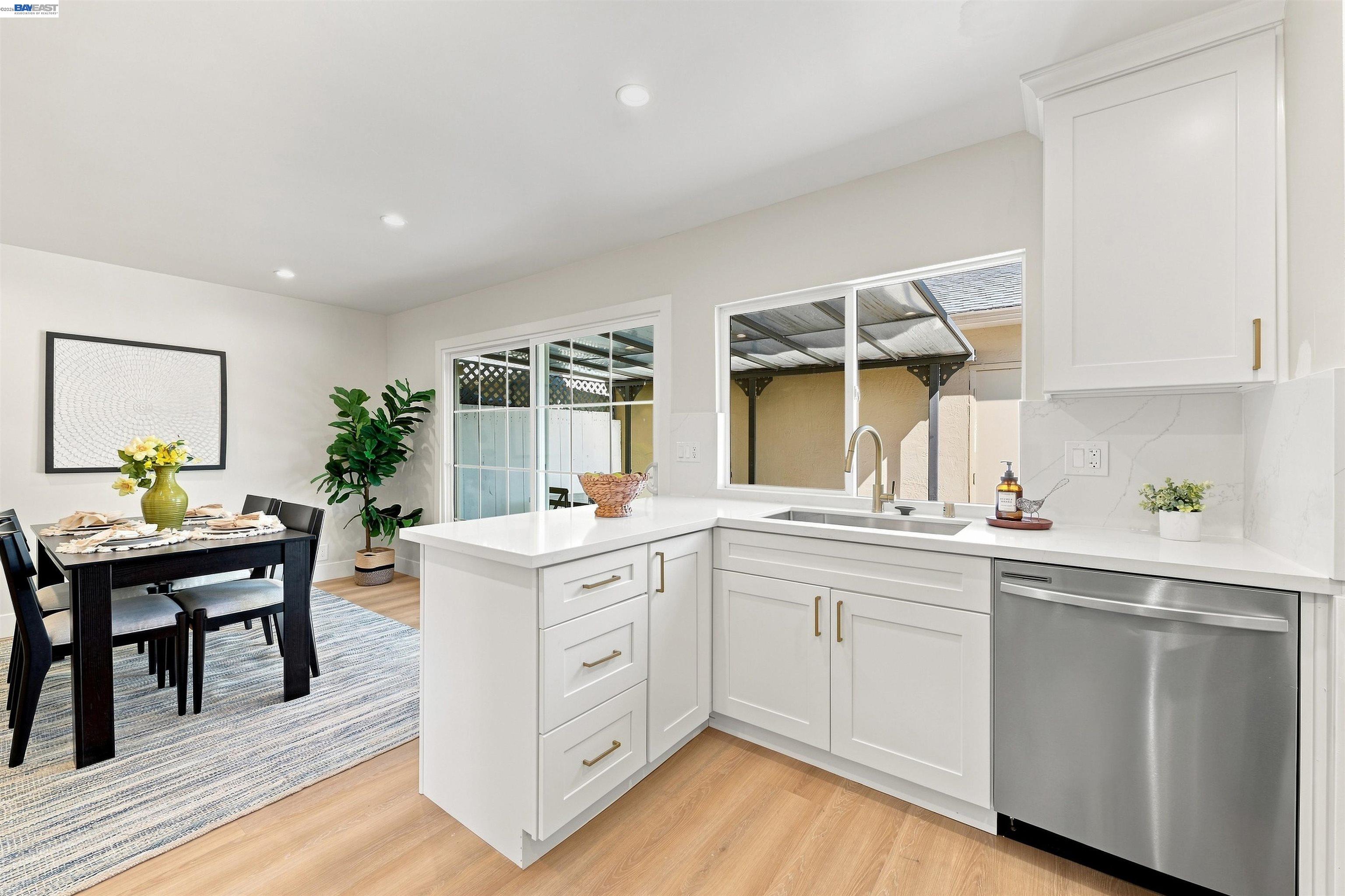 4270 Solar Cir