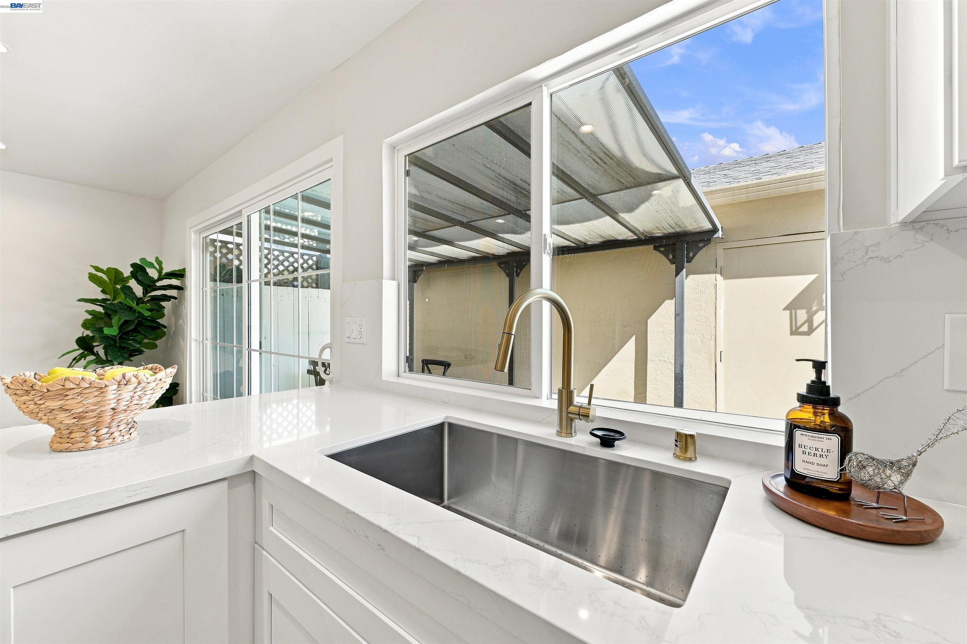 4270 Solar Cir