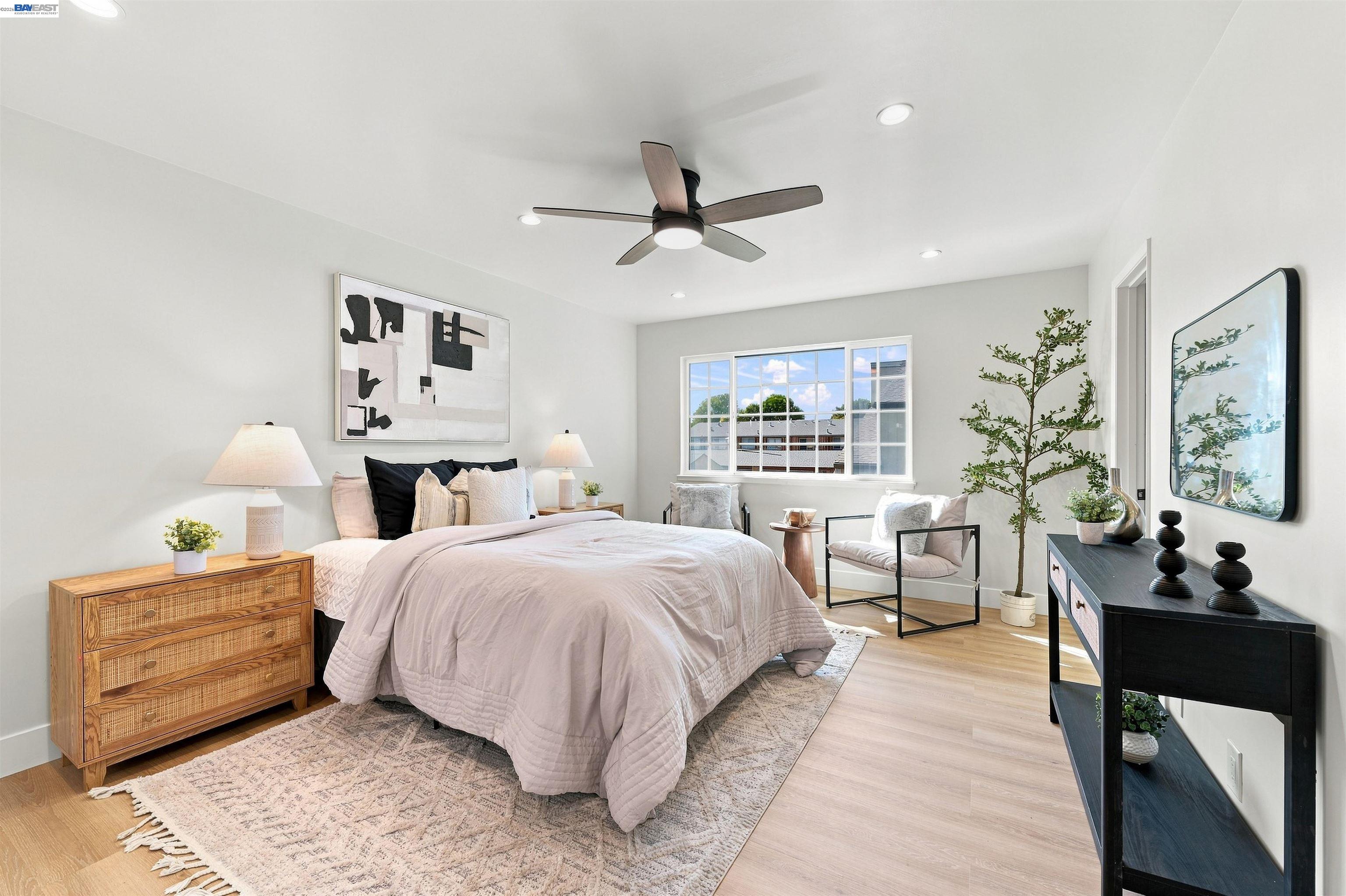 4270 Solar Cir