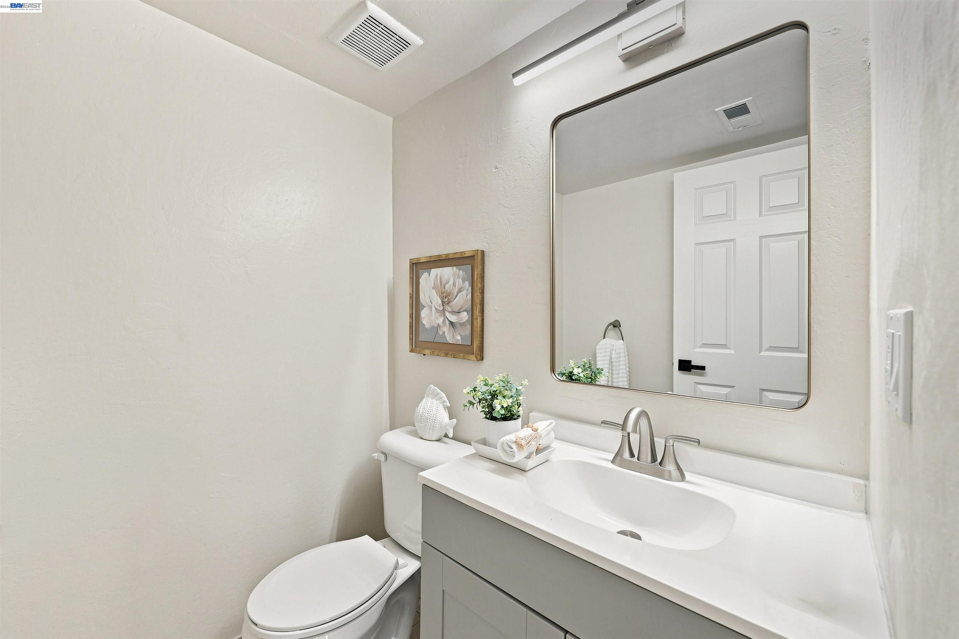 4270 Solar Cir