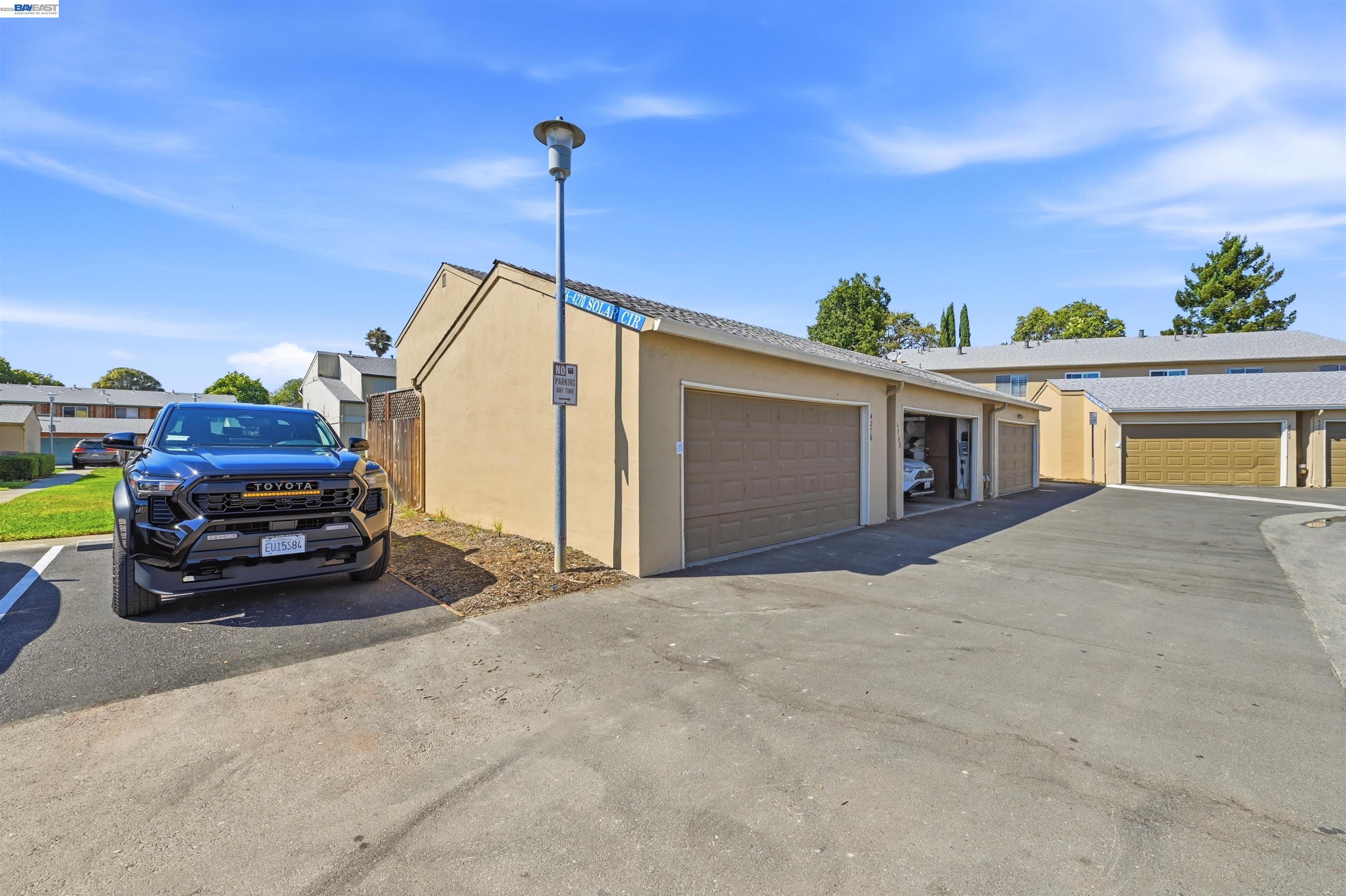 4270 Solar Cir