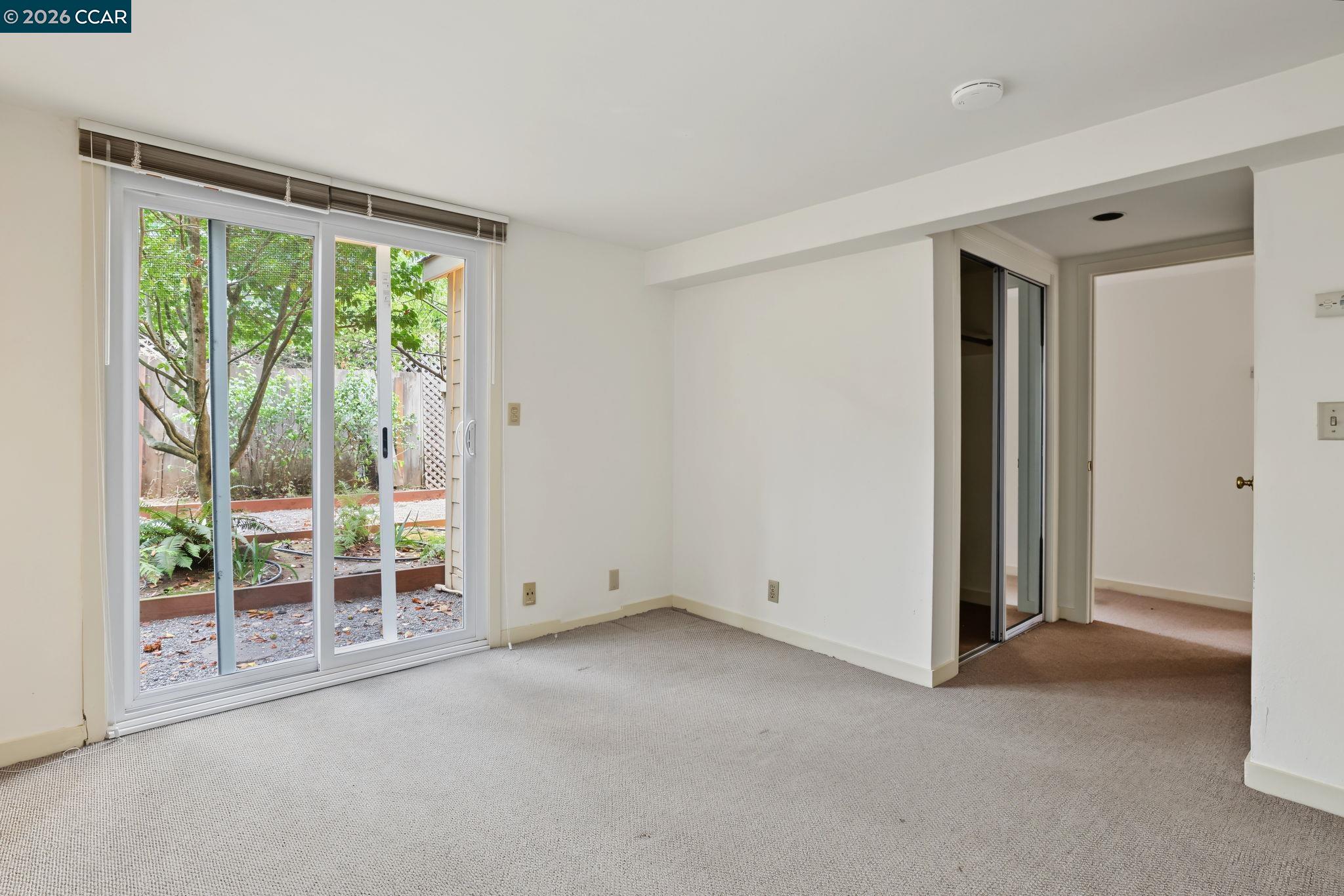 23 Sycamore Ave
