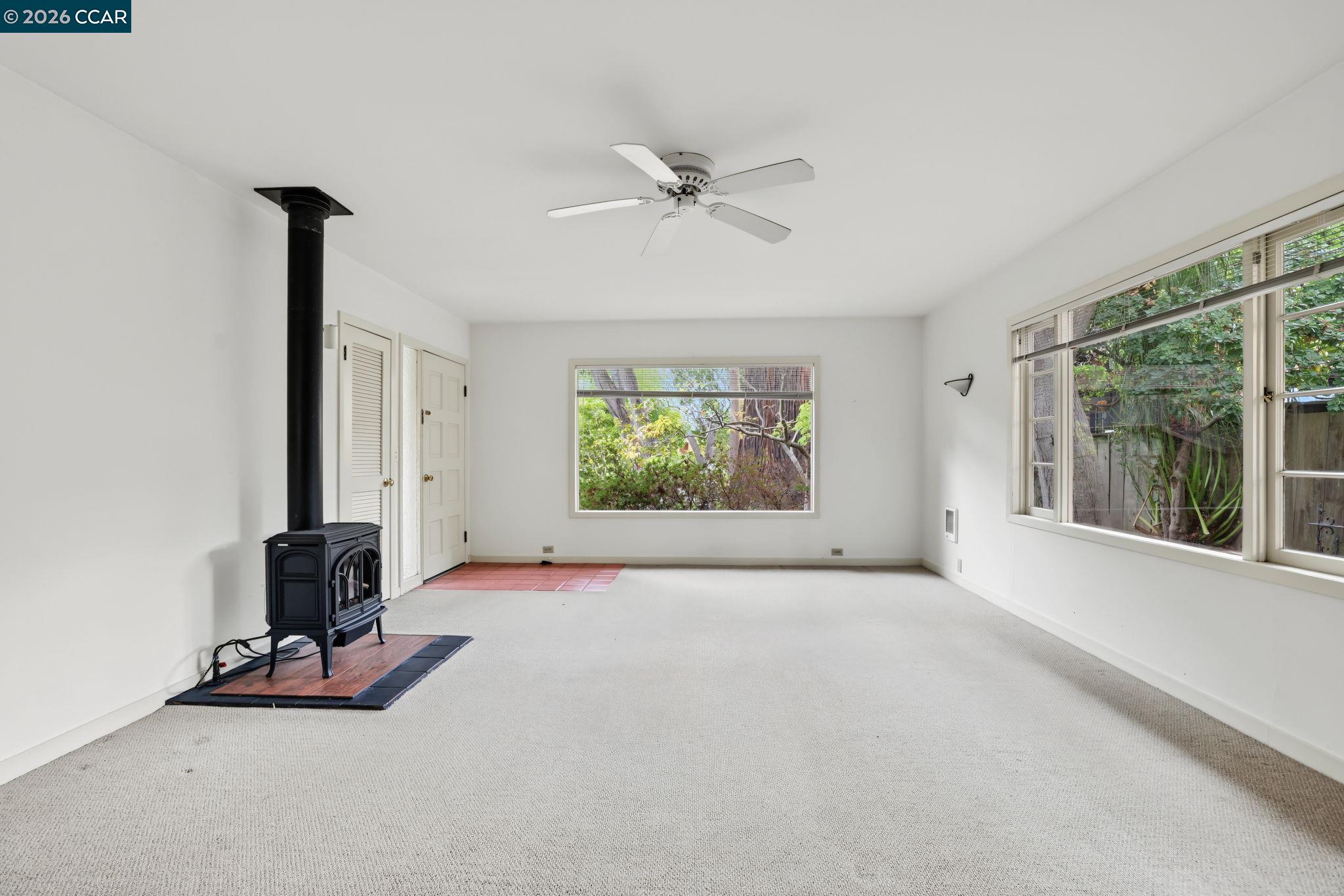 23 Sycamore Ave