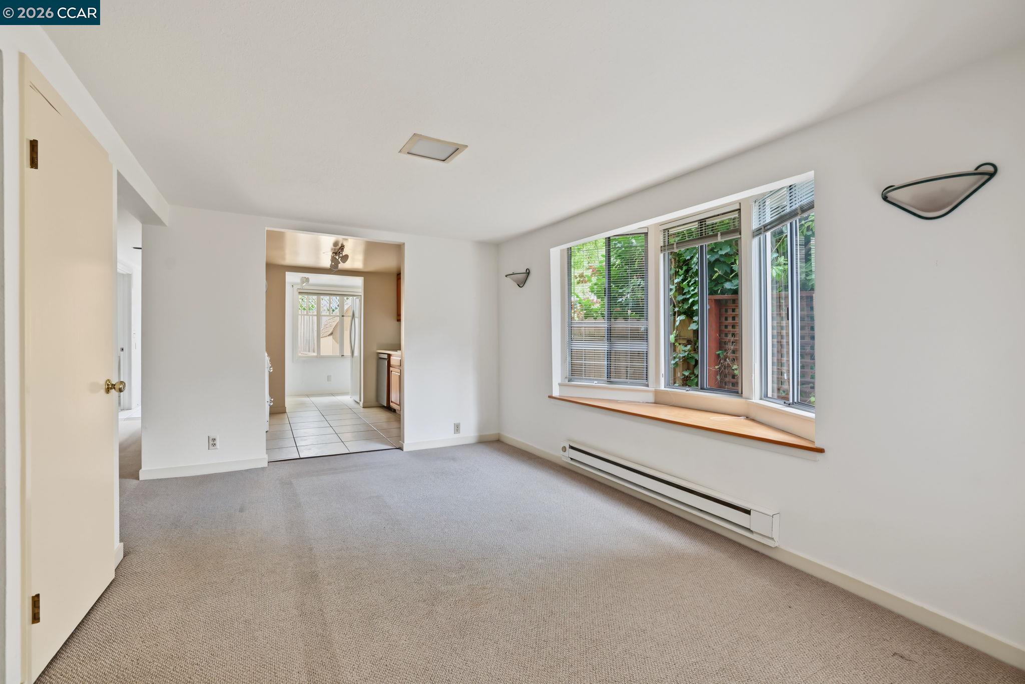 23 Sycamore Ave