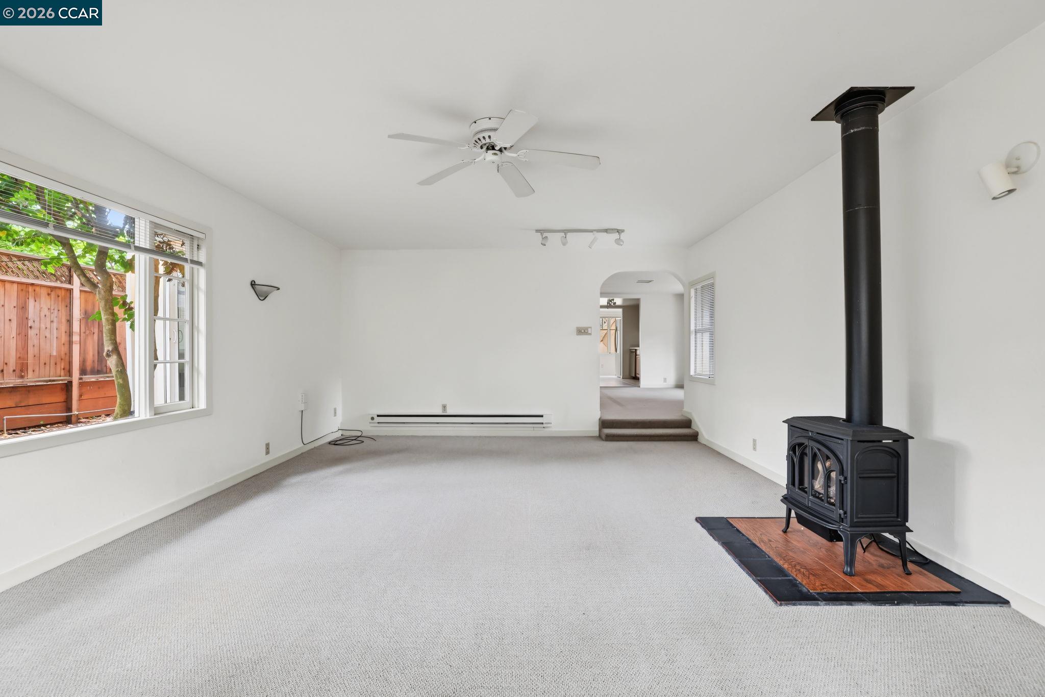 23 Sycamore Ave