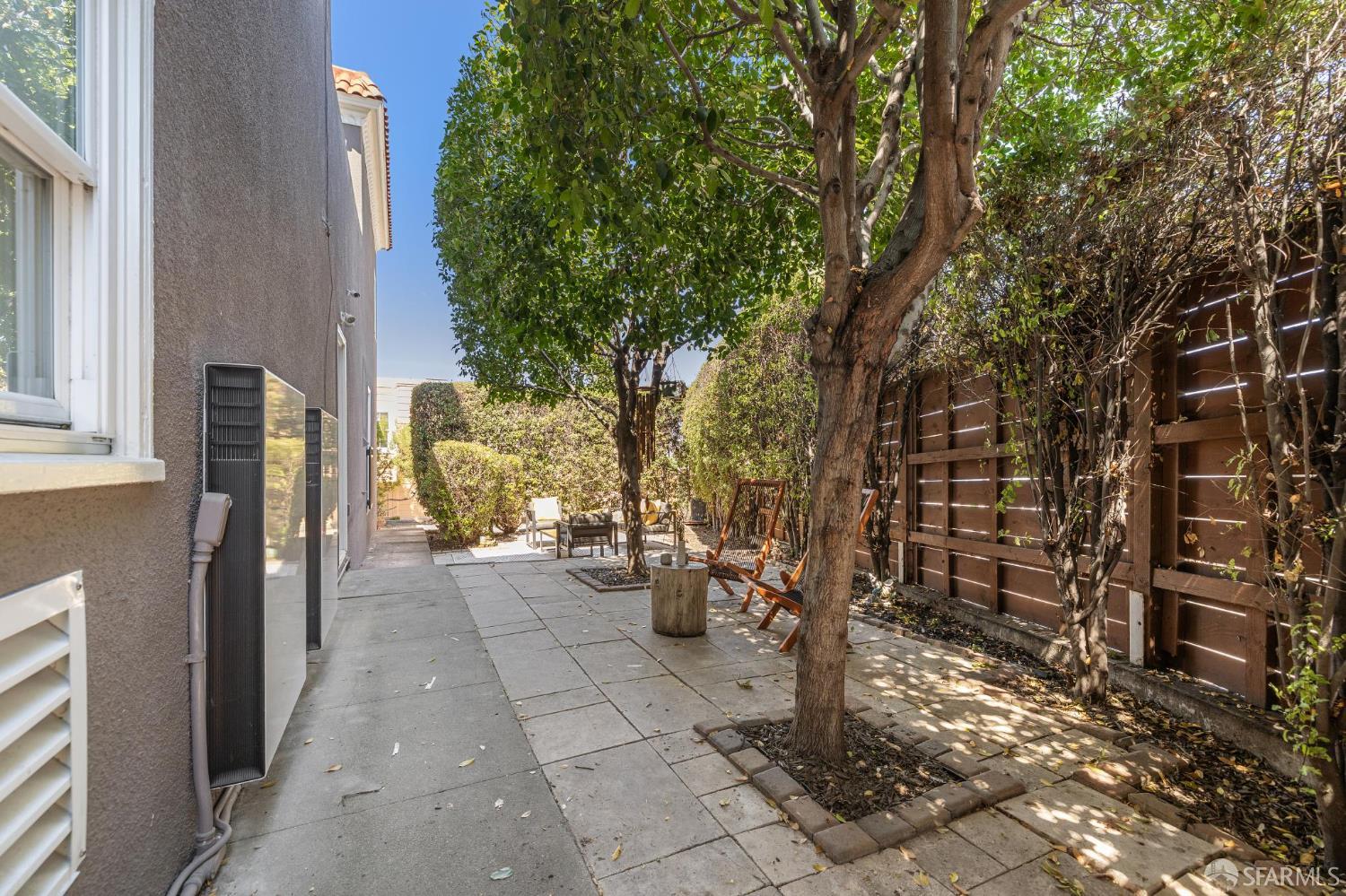 2200 Mariposa Street