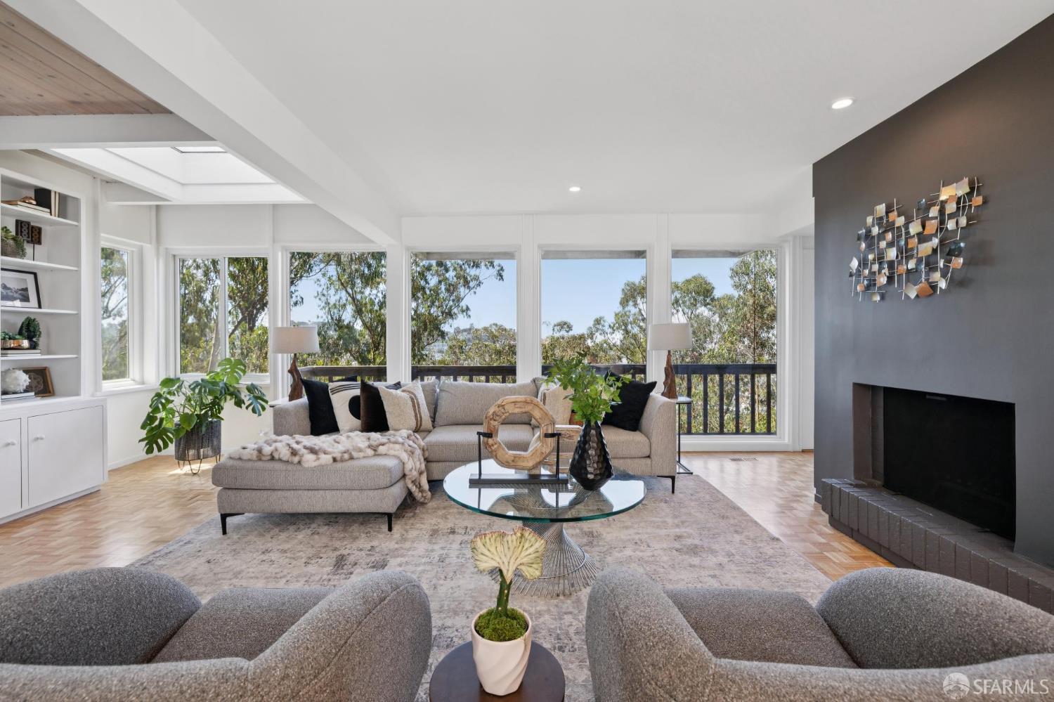 327 Crestmont Drive