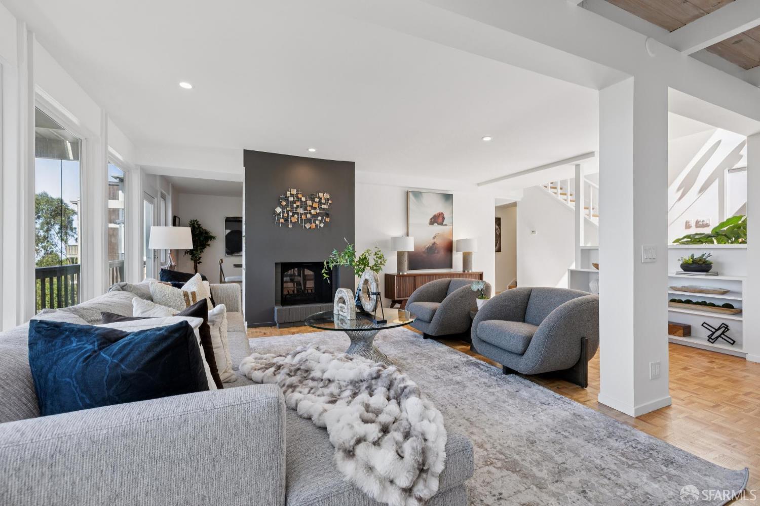 327 Crestmont Drive