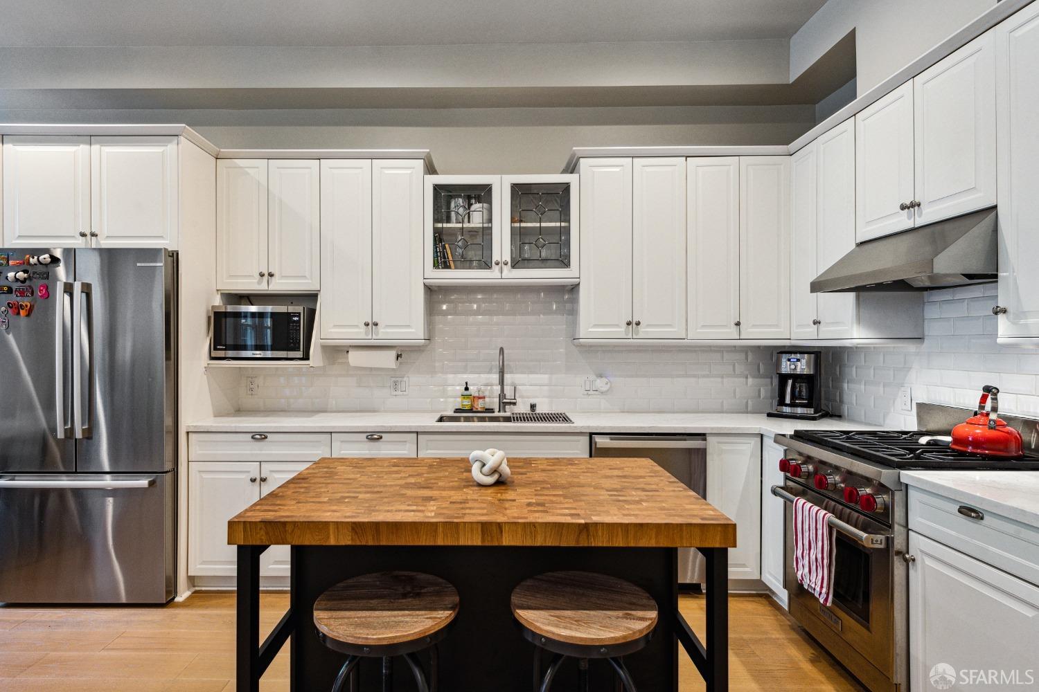 2856 Sacramento Street