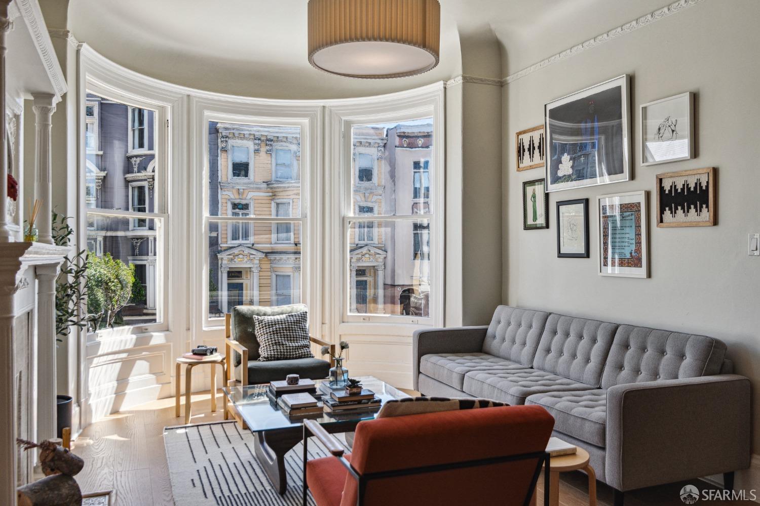 2856 Sacramento Street