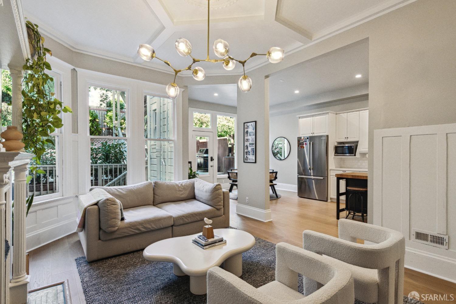 2856 Sacramento Street