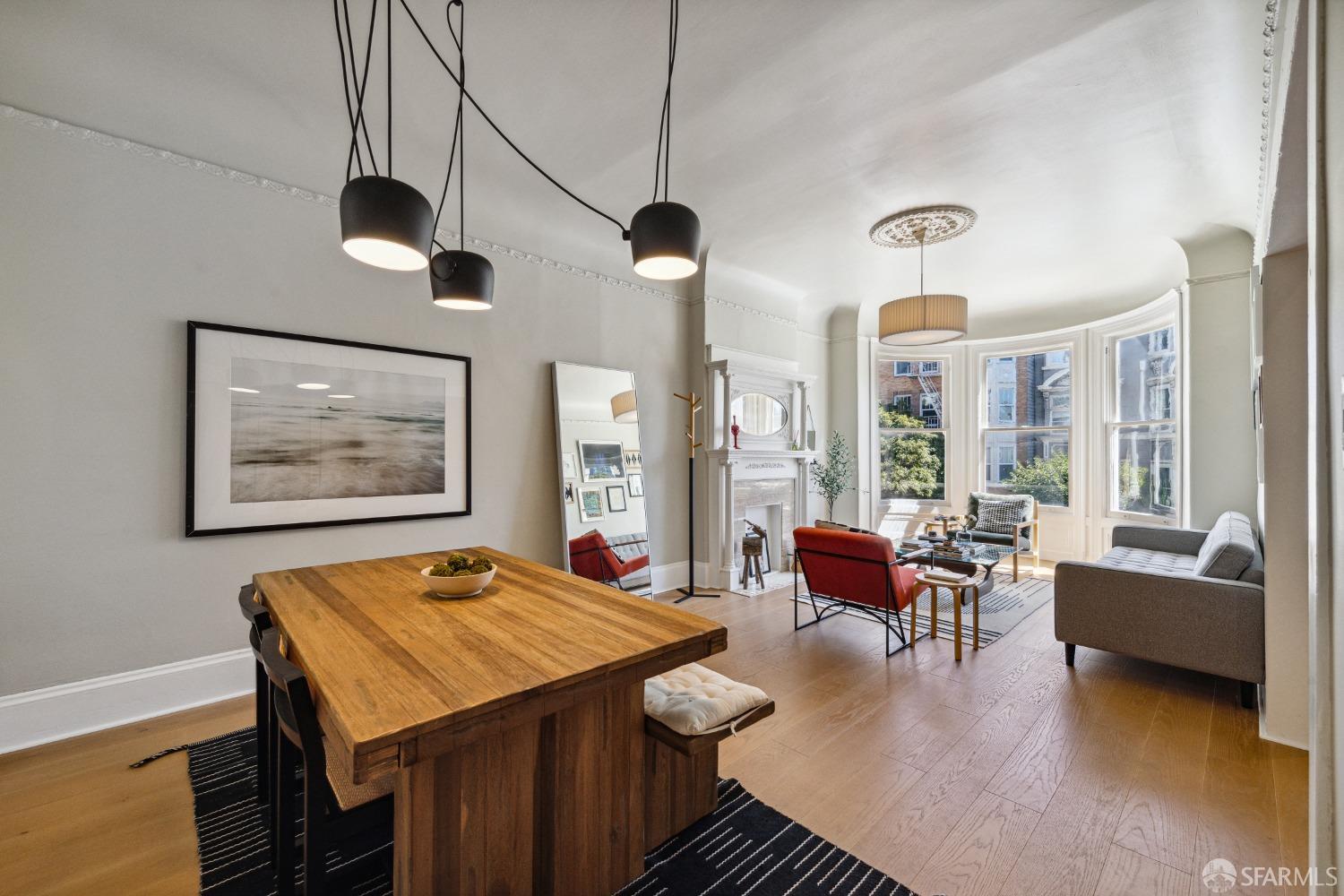 2856 Sacramento Street