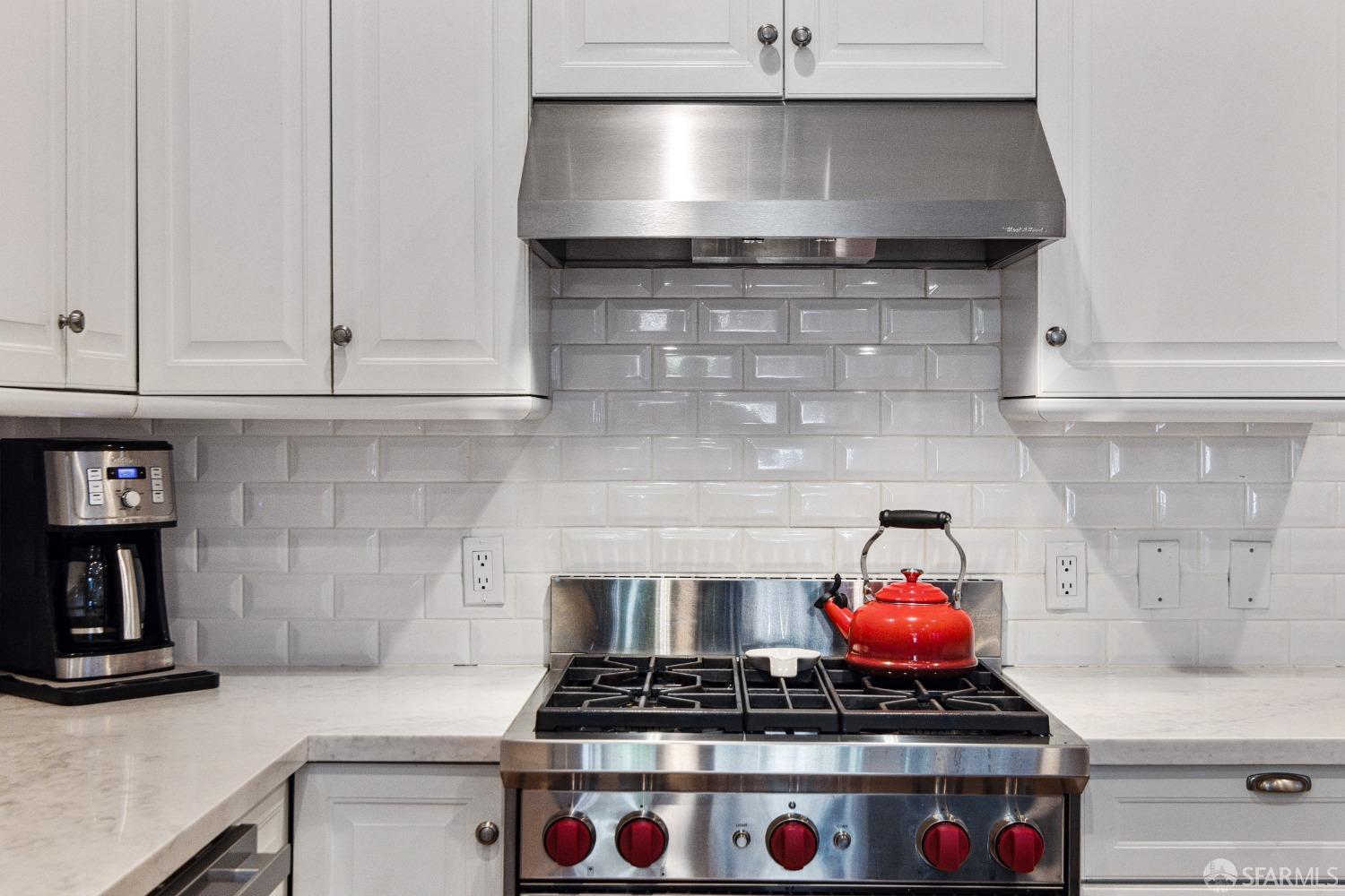 2856 Sacramento Street