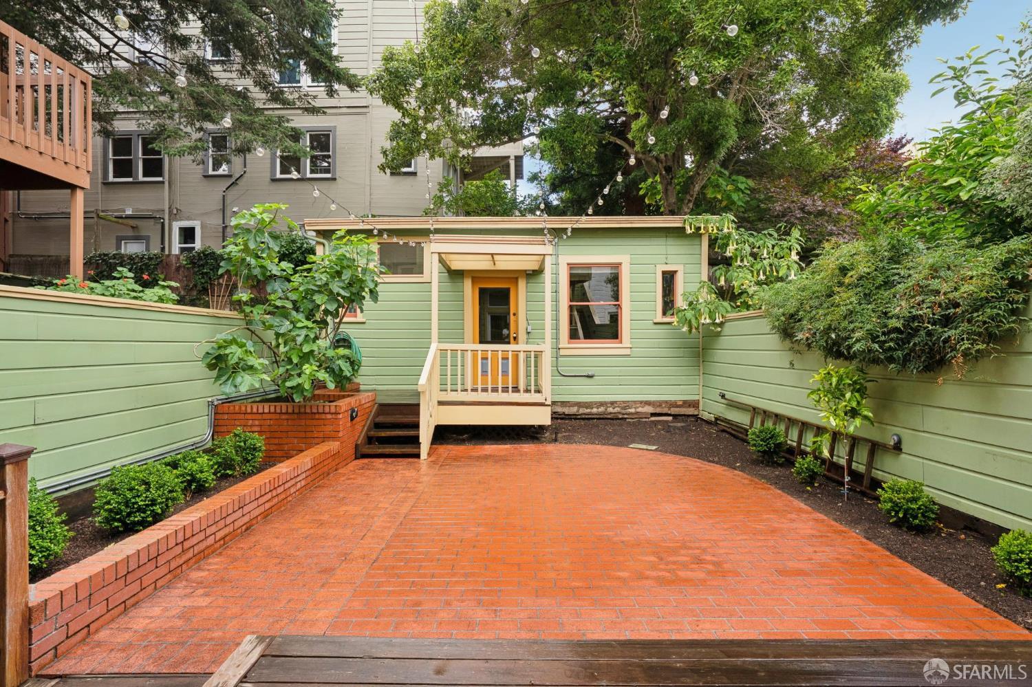 176 Castro Street