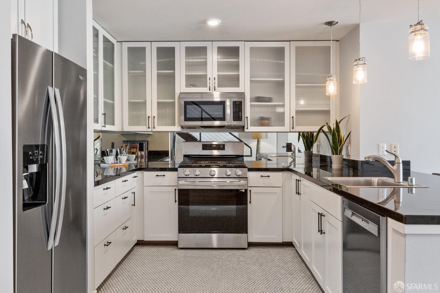 1720 Clay Street # 14