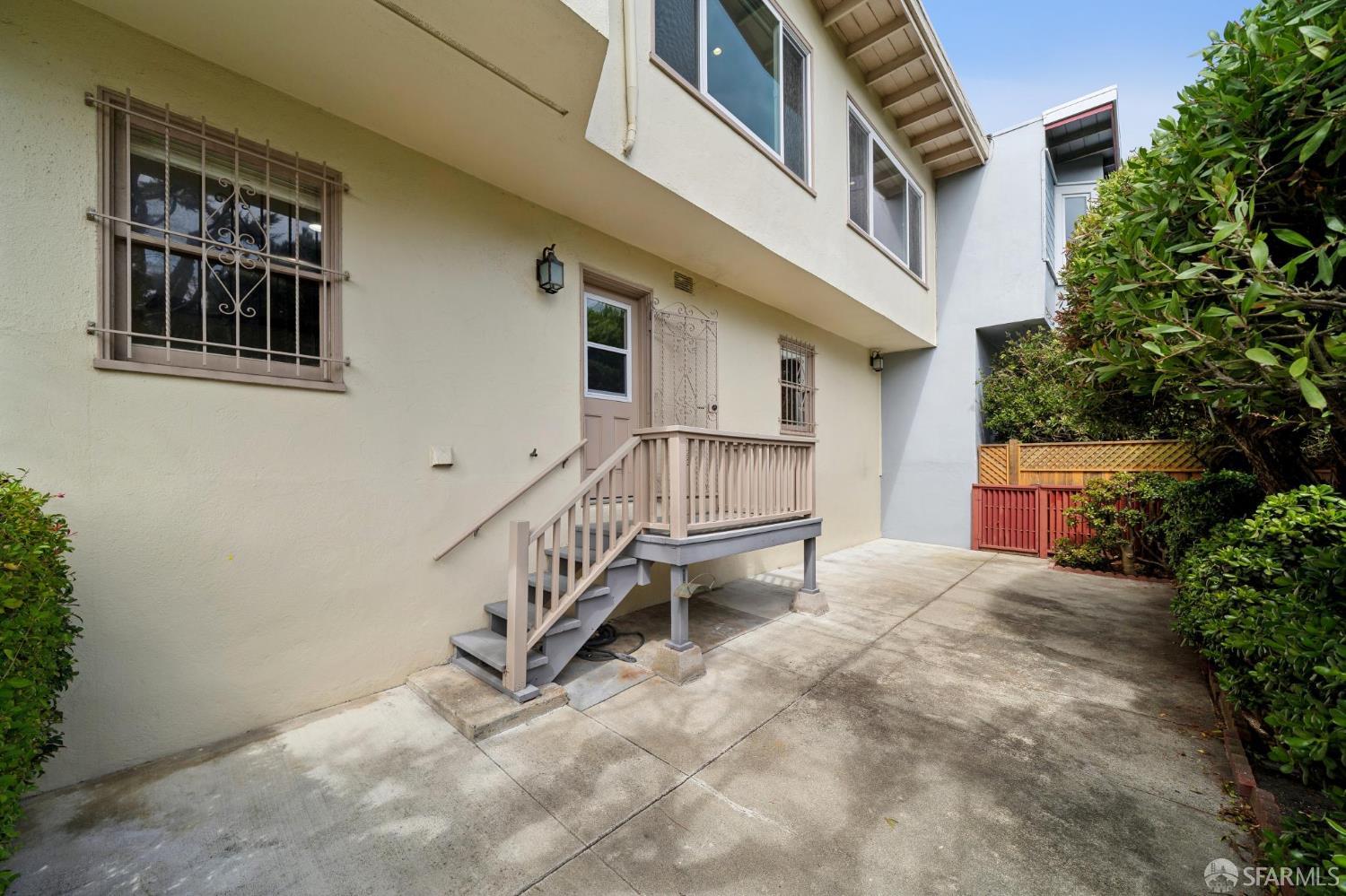 74 Sunview Drive