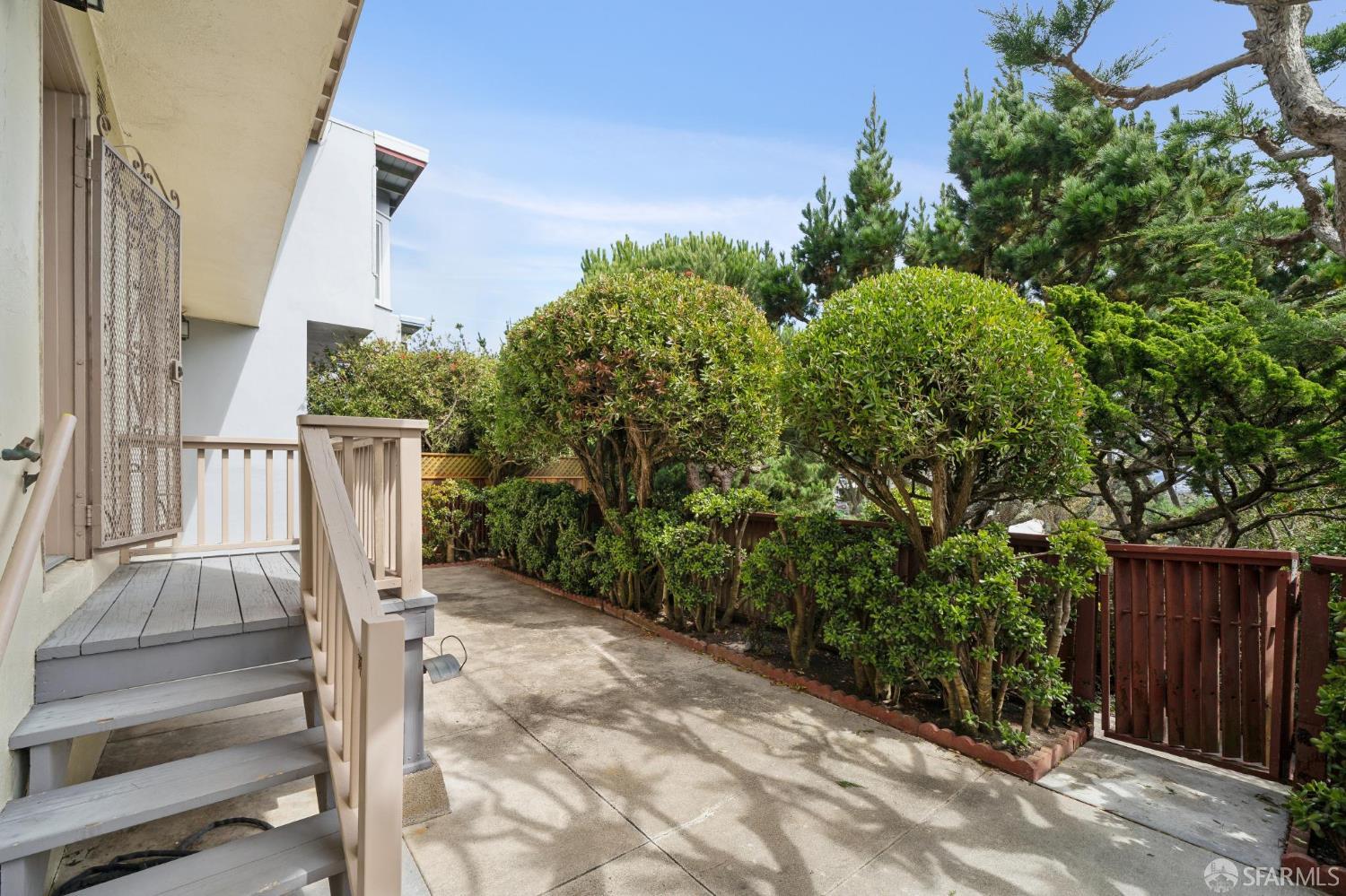74 Sunview Drive