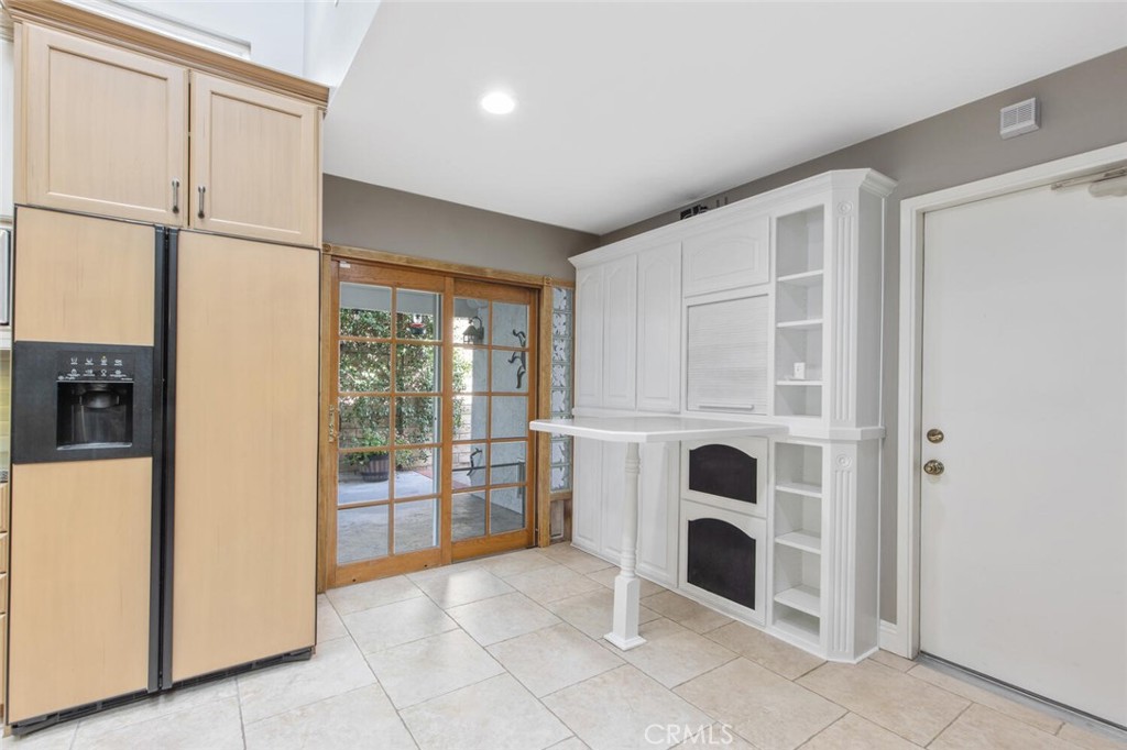 24109 Avenida Crescenta