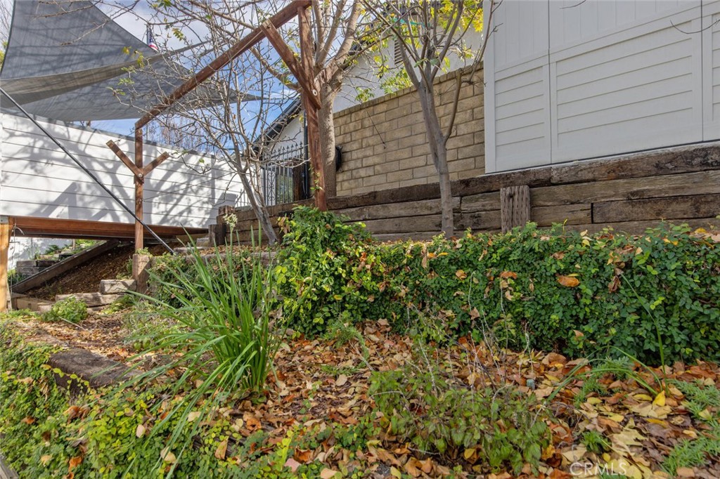 24109 Avenida Crescenta