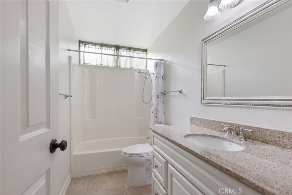 24109 Avenida Crescenta