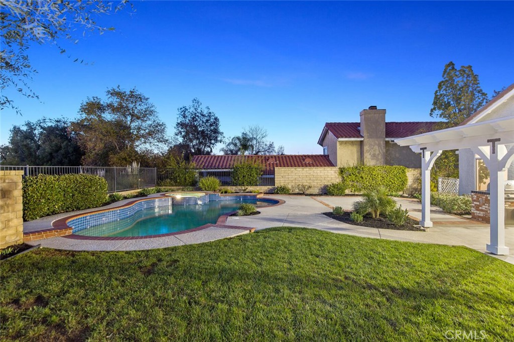 25409 Stratford Drive