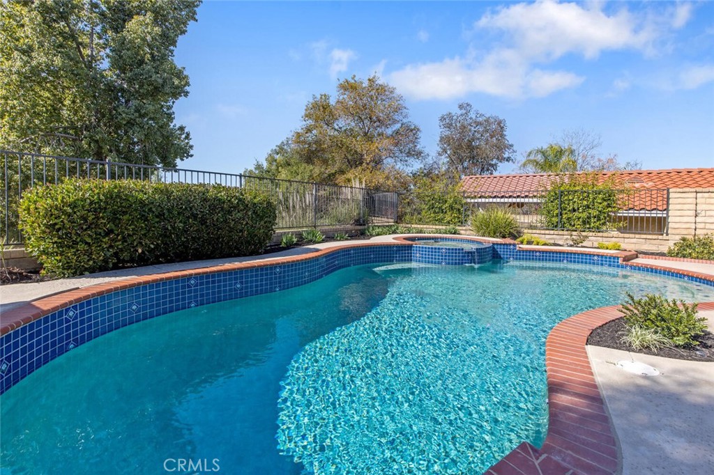 25409 Stratford Drive