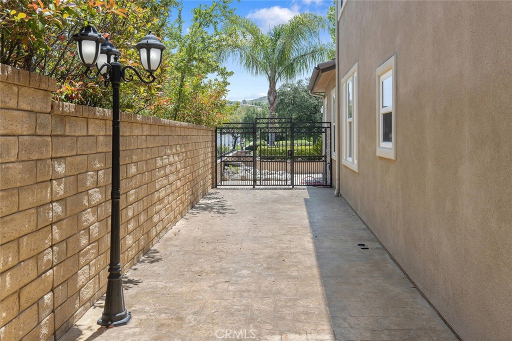 26406 Valley Oak Lane