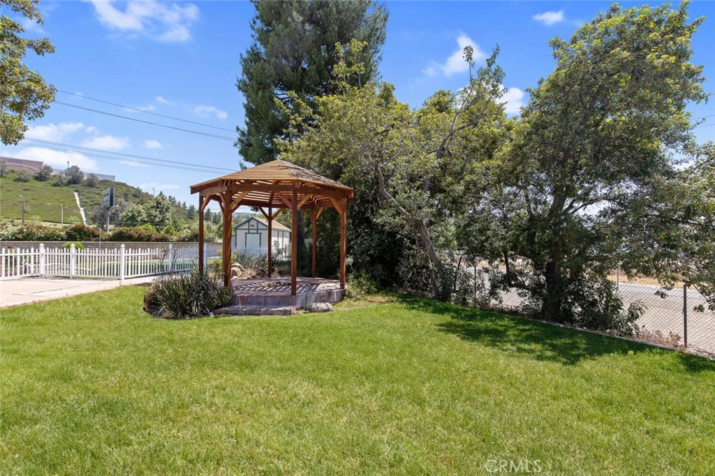 26501 Cockleburr Lane