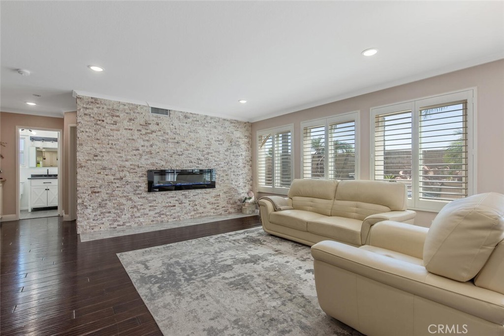 27910 Bridlewood Drive