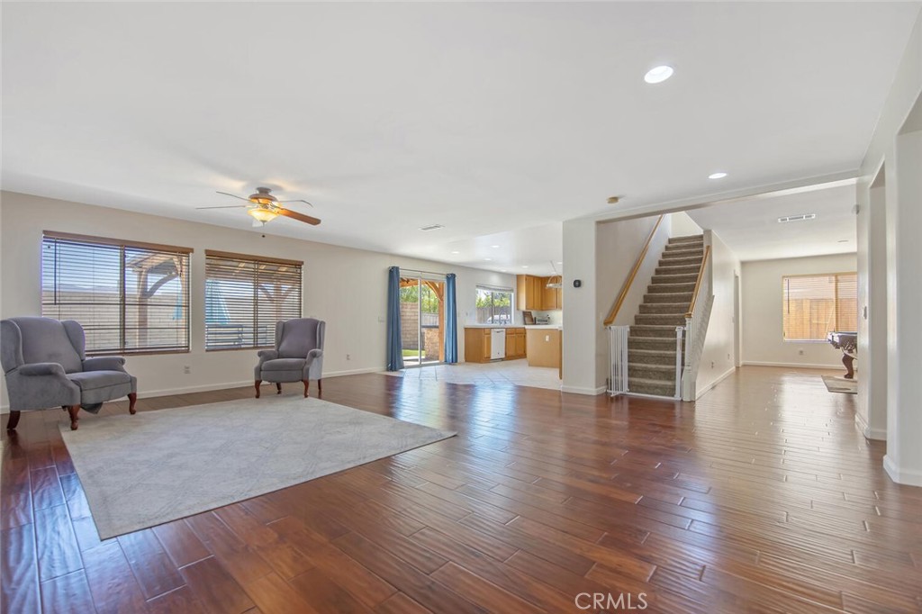 32778 The Old Road