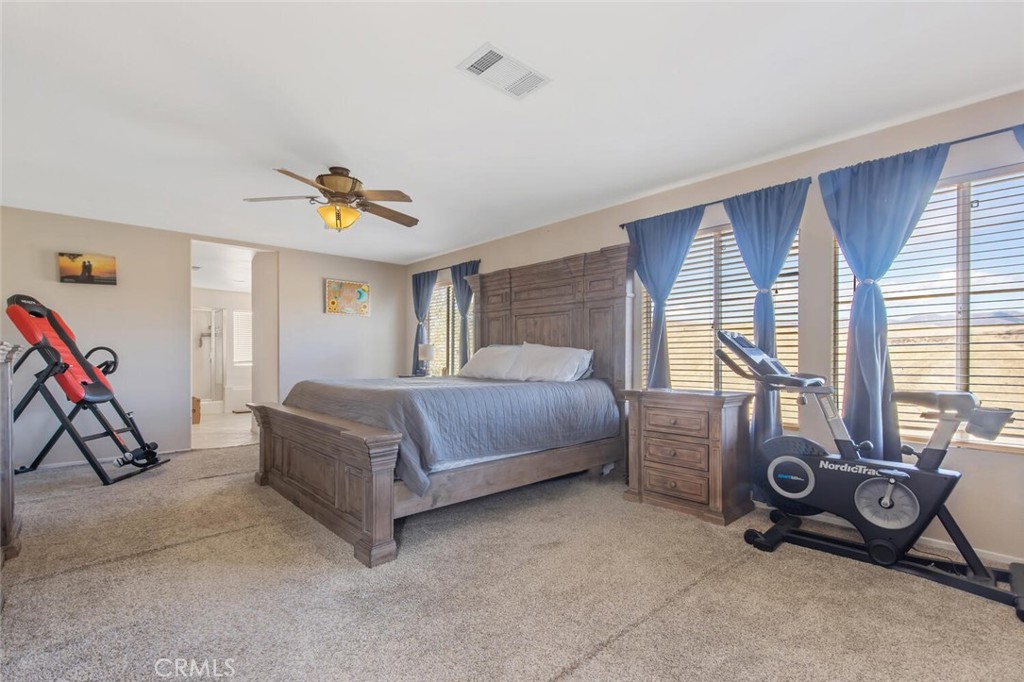 32778 The Old Road