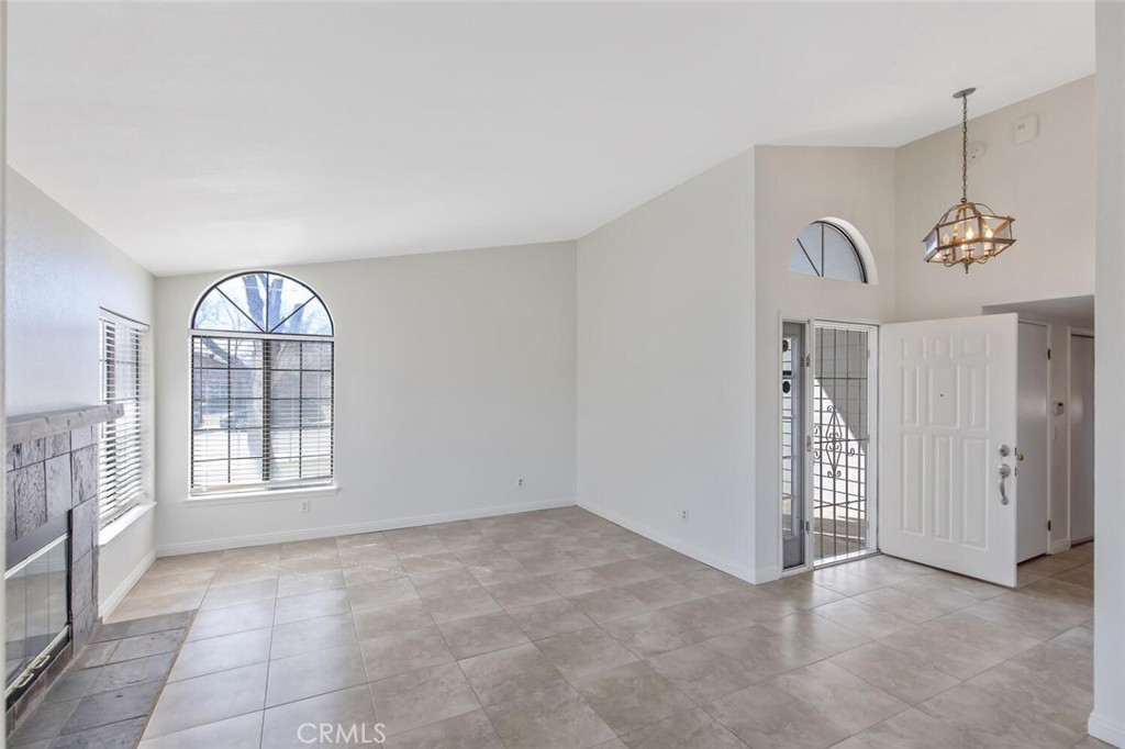 837 E Kettering Street