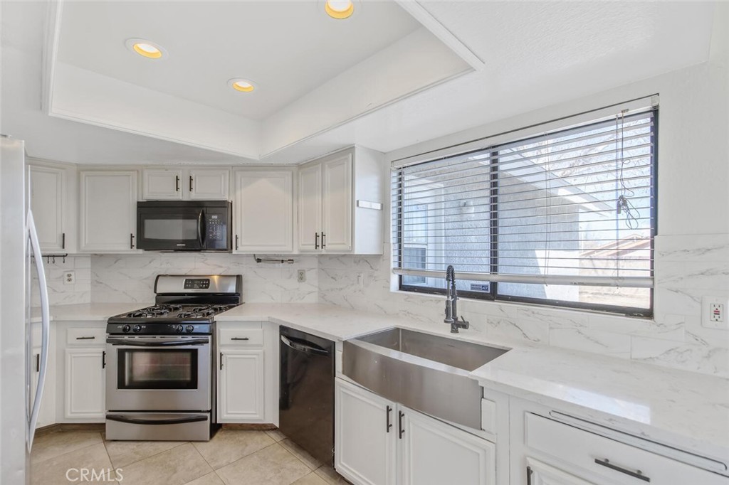 837 E Kettering Street