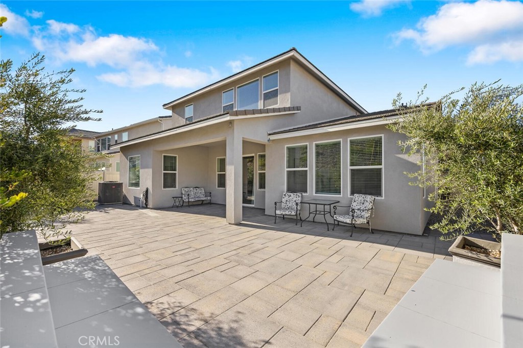 18163 Hedgerow Way