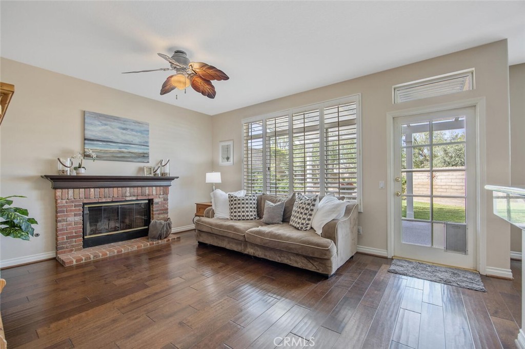27448 Whitefield Place