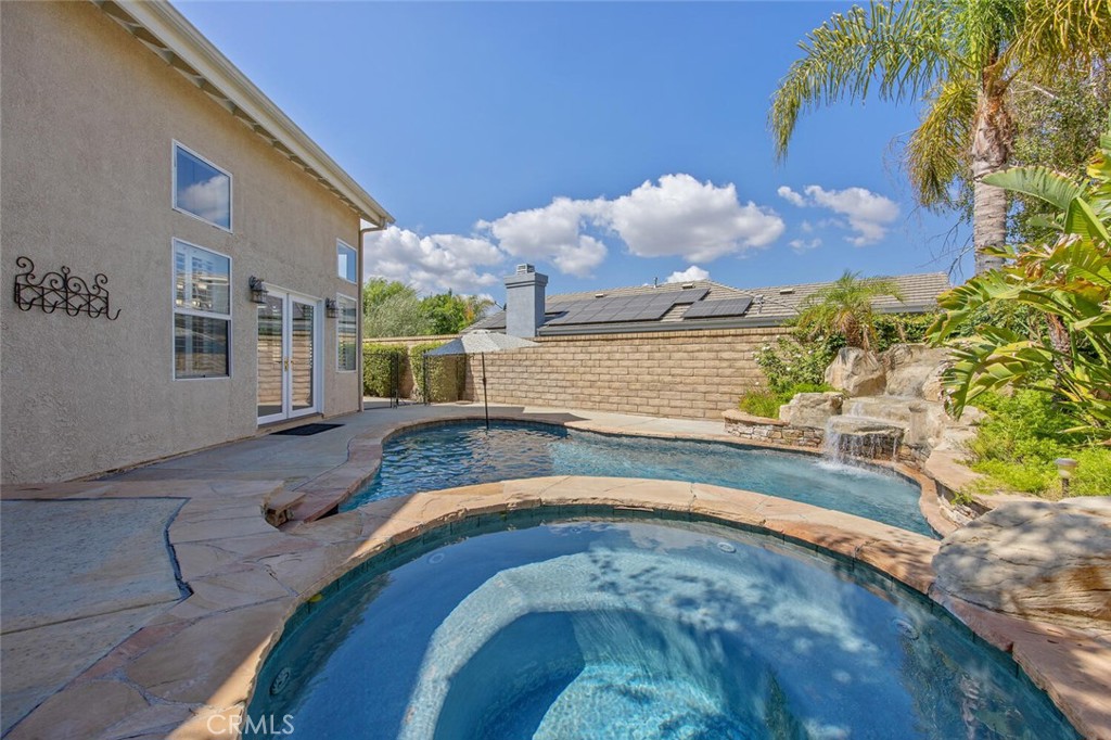 27448 Whitefield Place