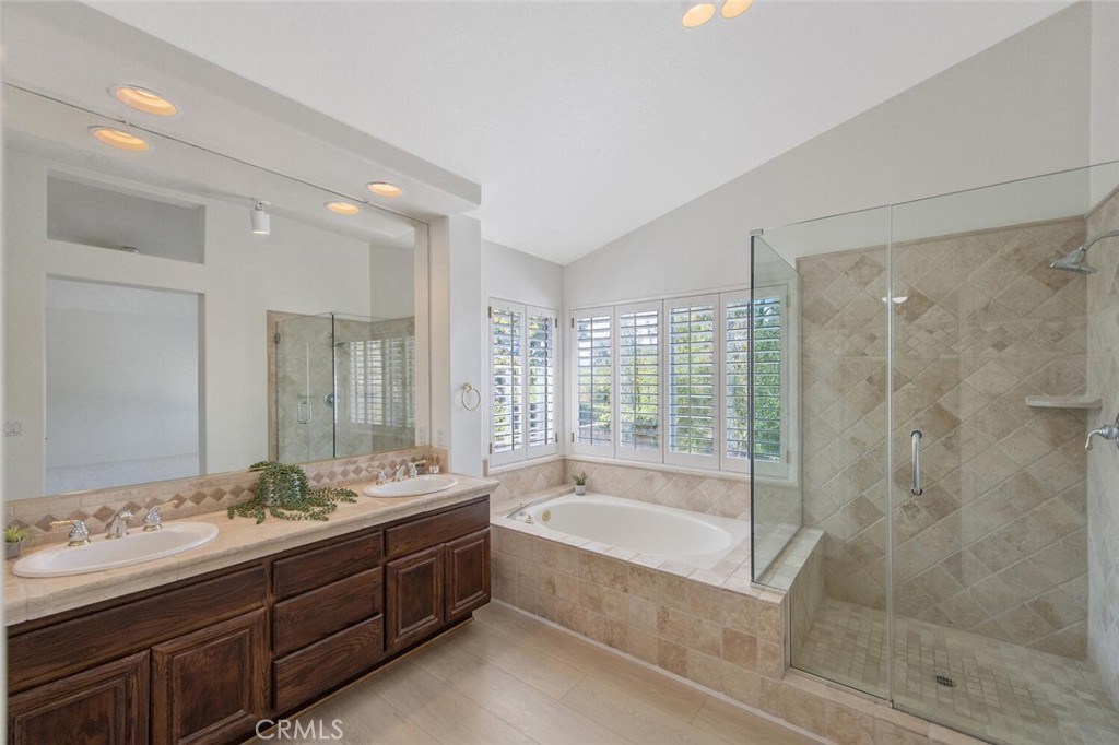 27448 Whitefield Place