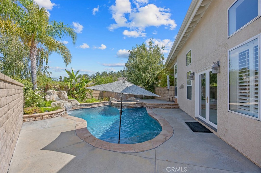 27448 Whitefield Place