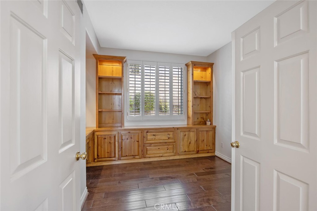 27448 Whitefield Place