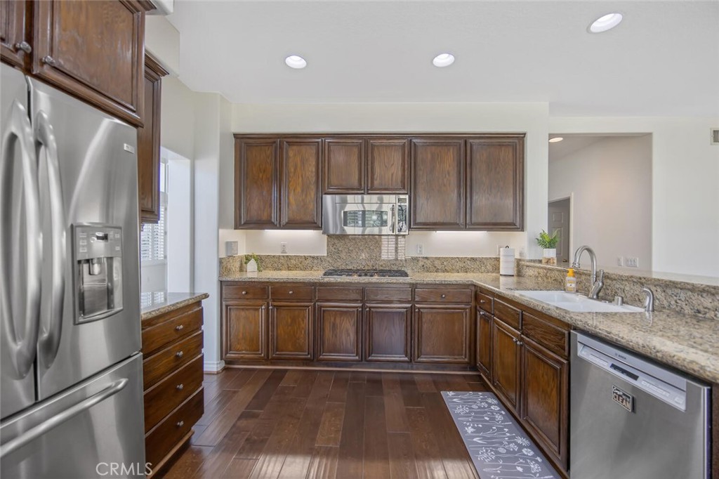 27448 Whitefield Place