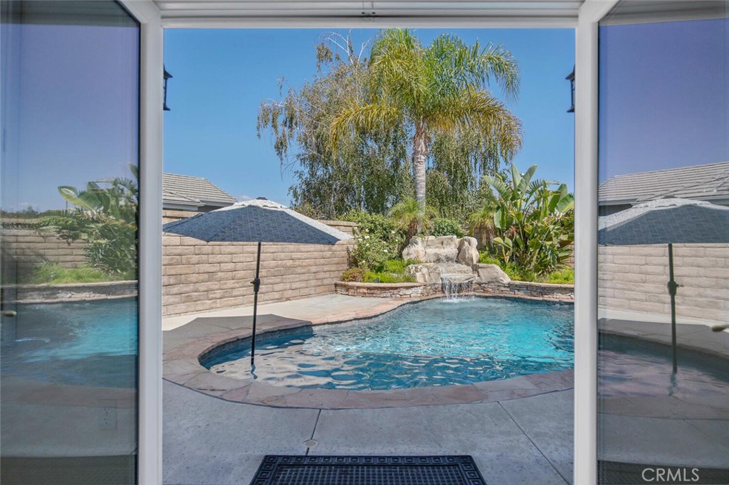 27448 Whitefield Place