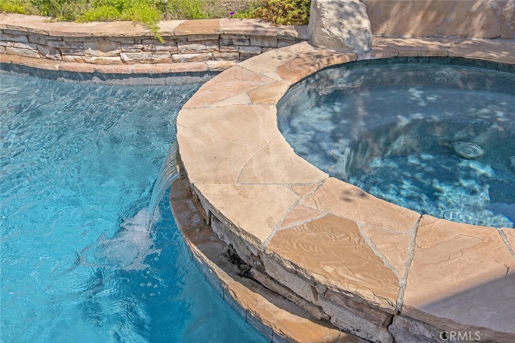 27448 Whitefield Place