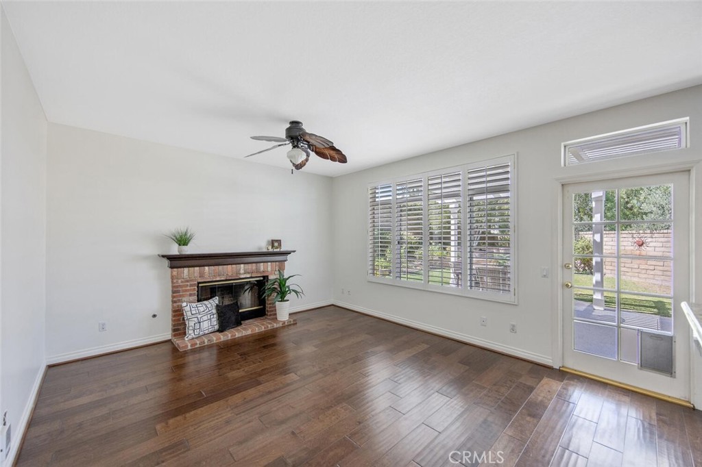 27448 Whitefield Place