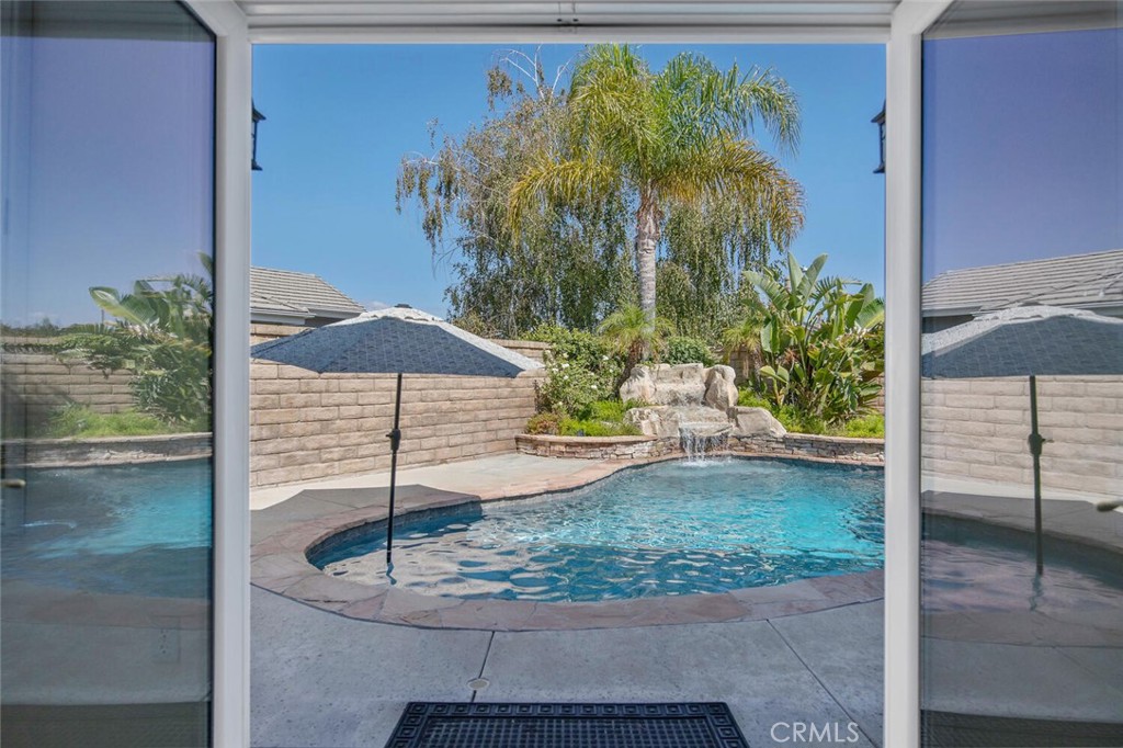 27448 Whitefield Place