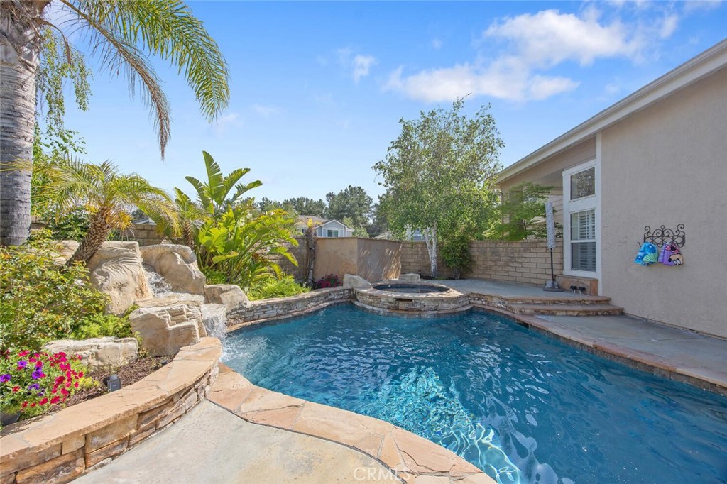 27448 Whitefield Place
